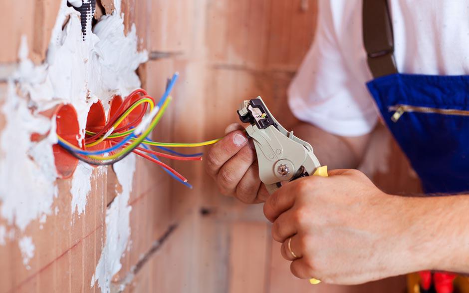 cherche électricien pas cher Montreuil